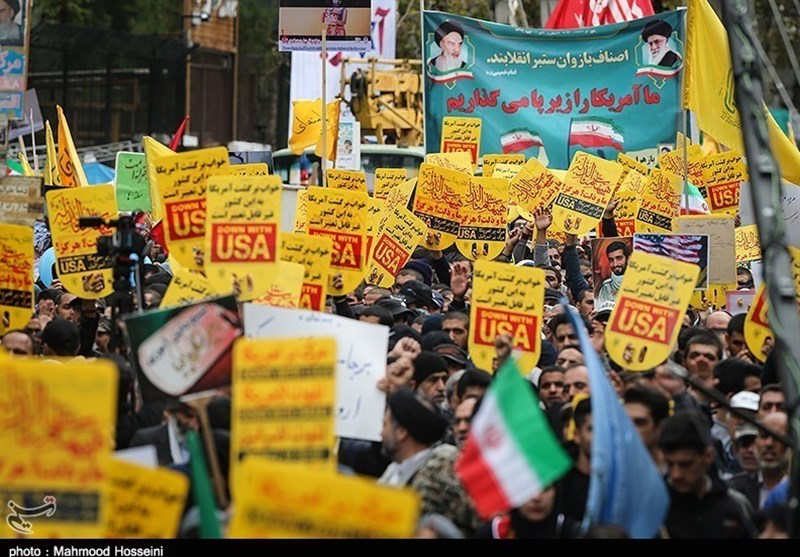 حضور پرشور مردم زنجان در راهپیمایی 13 آبان / ‌طنین « مرگ بر آمریکا»‌