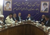 واعظی در بوشهر: رفع آلایندگی ‌عسلویه در اولویت برنامه‌های دولت و مسئولان قرار دارد