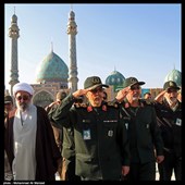 سرلشکر باقری رئیس ستاد کل نیروهای مسلح صبحگاه مشترک نیروهای مسلح در مسجد مقدس جمکران