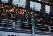 مشهدی‌ها در ورزشگاه امام رضا(ع) سرود قهرمانی سر دادند