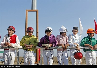 مسابقات قهرمانی کورس اسب دوانی-آق‌قلا