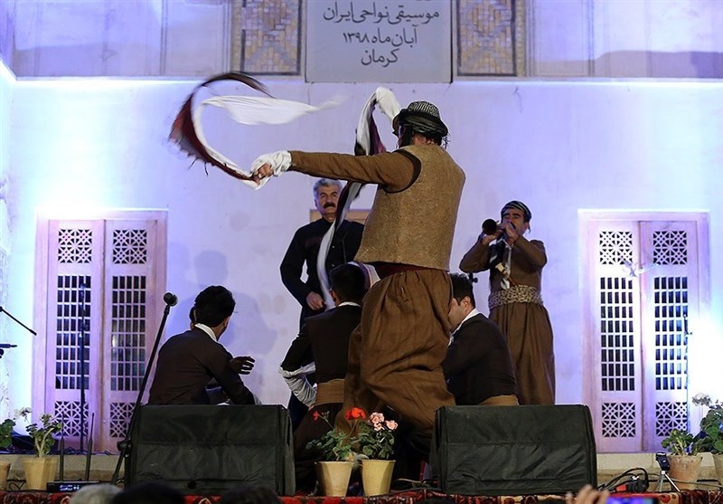 سومین روز جشنواره موسیقی نواحی / از لیانا تا رقص شمشیر