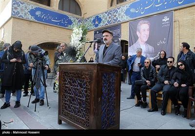‎سخنرانی محمدرضا جعفری جلوه مدیر شبکه دو سیما در مراسم تشییع پیکر زنده‌یاد مجید اوجی تهیه کننده تلویزیون