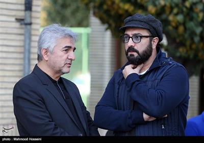 ‎مجید صالحی و مهدی فرجی در مراسم تشییع پیکر زنده‌یاد مجید اوجی تهیه کننده تلویزیون