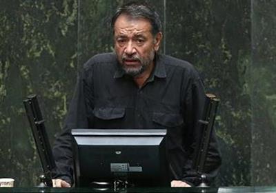 فرمند: دولت به طور شفاف به مردم بگوید چه میزان درآمد و منابع داریم