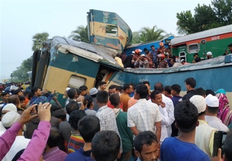 Head-On Collision of Bangladesh Trains Kills 16, Injures 40