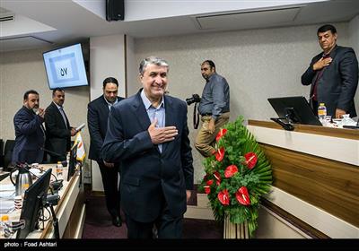 حضور محمد اسلامی وزیر راه و شهرسازی در جلسه شورای عالی استان‌ها