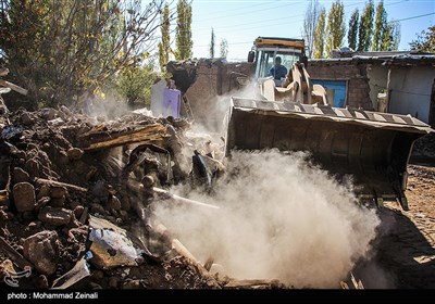 حضور فرمانده کل سپاه در مناطق زلزله زده شهرستان میانه