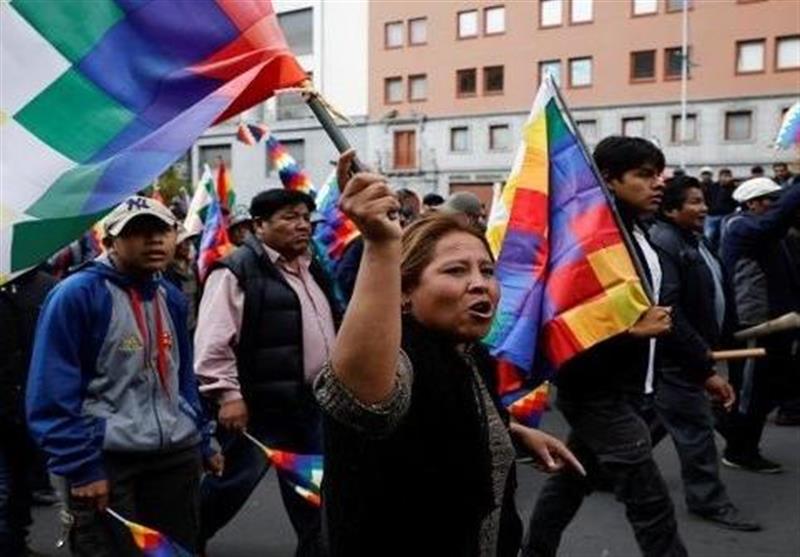 تظاهرات هزاران نفر از مردم بولیوی علیه دولت موقت+فیلم
