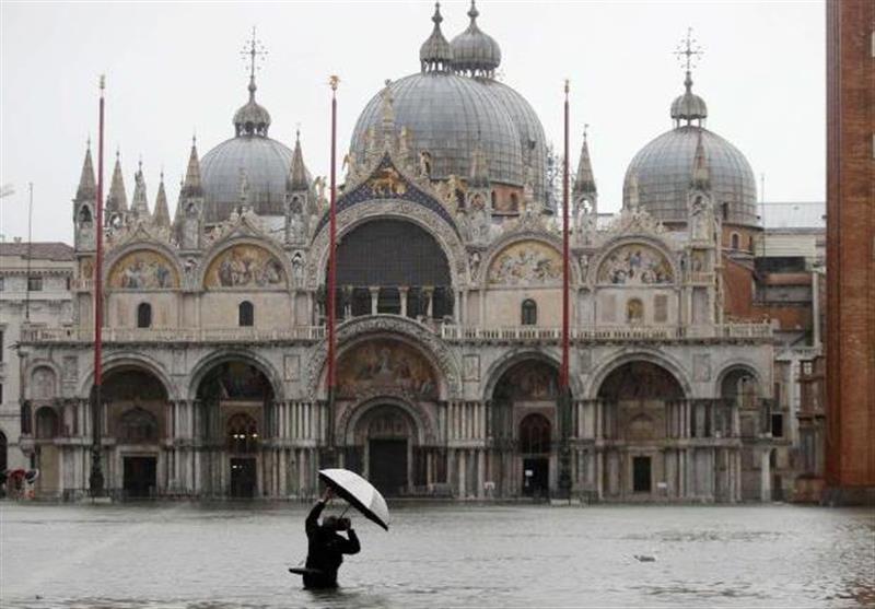Venice May Go Under Water (+Video)
