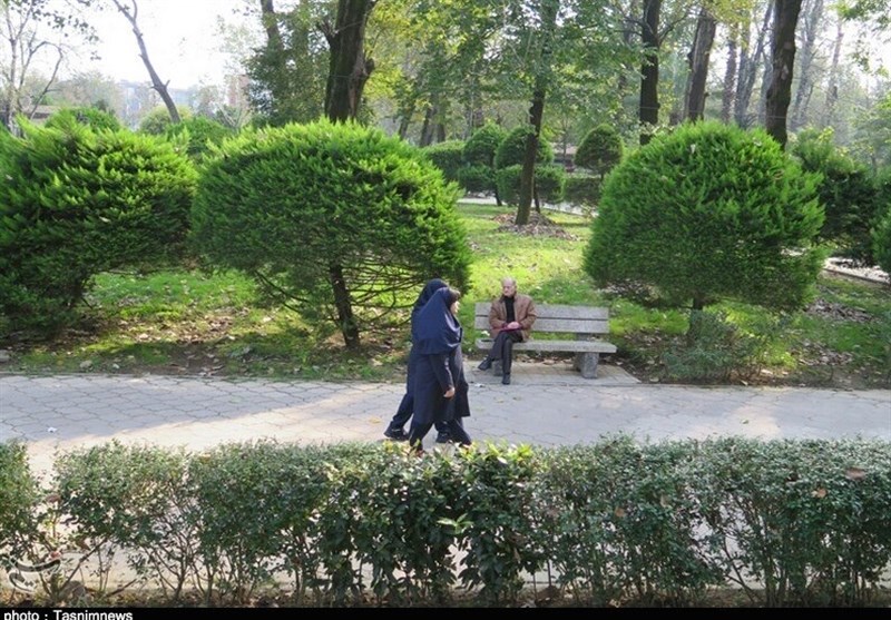 اصفهان|برای حفظ سلامتی خود بار سفر نبندیم/ محدودیت در تفرجگاه‌های چادگان، دهکده زاینده‌رود و باغ بهادران‌