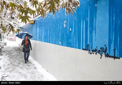 تساقط الثلوج الخریفیة فی طهران