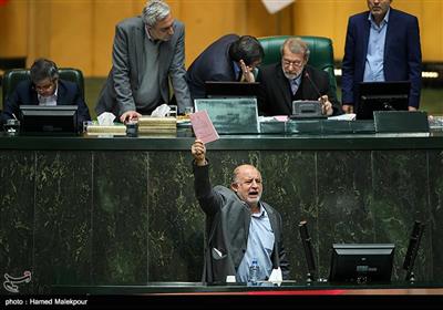 نادر قاضی‌پور در جلسه علنی مجلس شورای اسلامی