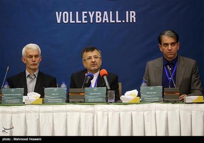 محمدرضا داورزنی رئیس جدید فدراسیون والیبال در مجمع انتخاباتی فدراسیون والیبال