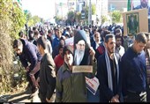 ‌‌حضور حماسی مردم شهرستان رباط‌کریم در راهپیمایی علیه اغتشاشگران / مردم هنجارشکنی‌ها را محکوم کردند + تصاویر