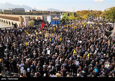 Massive Rally Held in Iran&apos;s Isfahan against Recent Riots