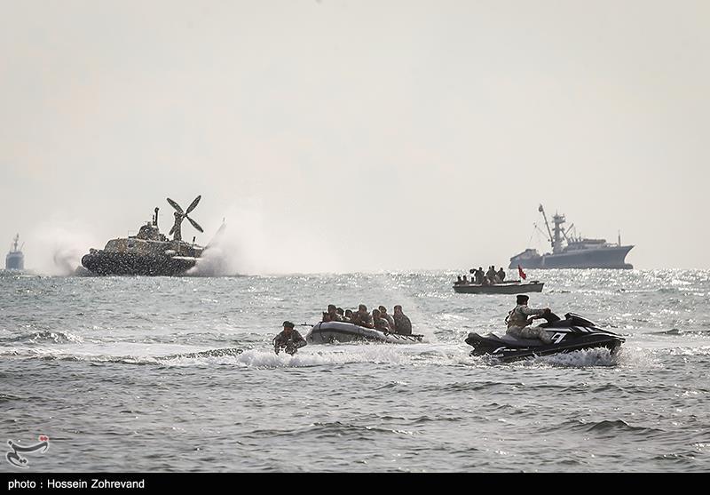 کرمان| معاون نیروی دریایی ارتش : حضور پررنگ یگان‌های نیروی دریایی دشمن را در دریا زمین‌گیر کرد
