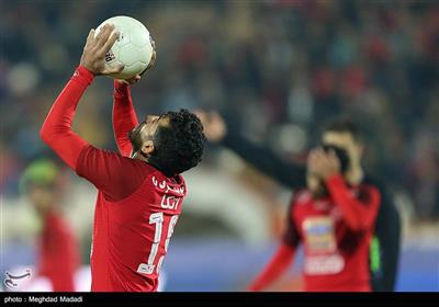 دیدار تیم‌های فوتبال پرسپولیس و نفت مسجدسلیمان