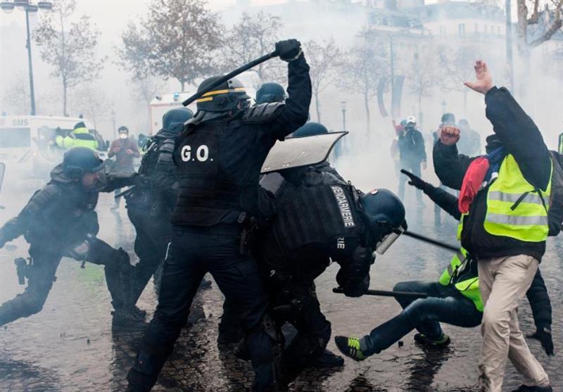 روسیه: فرانسه حقوق بشر را در اعتراضات &quot;جلیقه زردها&quot; رعایت کند
