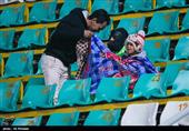 دیدار تیمهای فوتبال ذوب‌آهن اصفهان و فولاد خوزستان