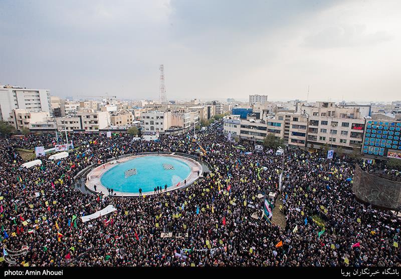 Mass Rally Held in Tehran in Support of Islamic Republic, Security (+Photos)