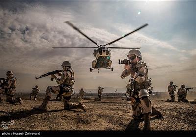 Basij Special Forces Take Aerial Practice