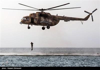 Basij Special Forces Take Aerial Practice