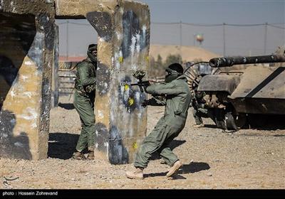 Basij Special Forces Take Aerial Practice