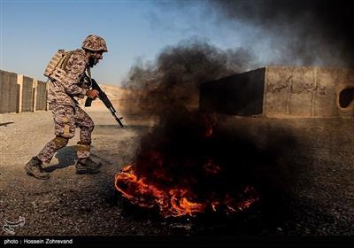 Basij Special Forces Take Aerial Practice