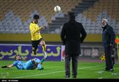 دیدار تیم‌های فوتبال سپاهان و پیکان در جام حذفی - اصفهان