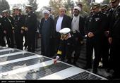 ادای احترام امیر دریادار «حسین خانزادی» فرمانده نیروی دریایی ارتش به شهدای نیروی دریایی ارتش