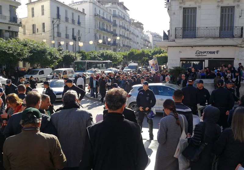 آزادی زندانیان سیاسی خواسته تظاهرکنندگان الجزایری