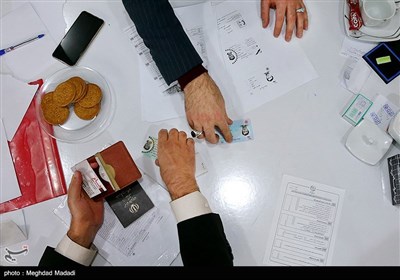 سومین روز ثبت‌نام داوطلبان یازدهمین دوره انتخابات مجلس شورای اسلامی - وزارت کشور 