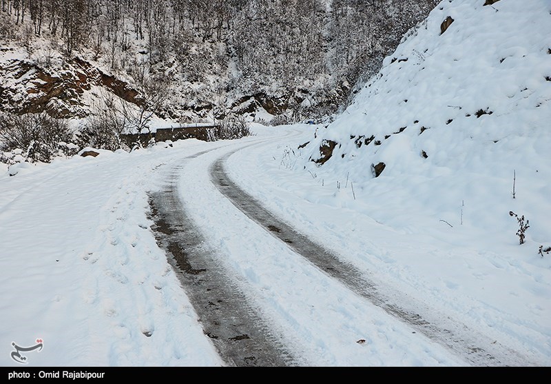 تردد در جاده‌های کوهستانی مازندران بدون زنجیر چرخ ممنوع شد