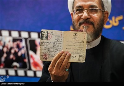 حضور احمد مازنی در وزارت کشور برای ثبت‌نام در یازدهمین دوره انتخابات مجلس شورای اسلامی 