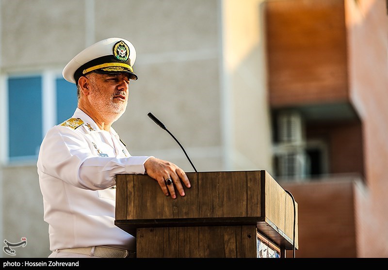 امیر خانزادی: نیروی دریایی ارتش آماده حضور در آب‌های آزاد است / دشمن جرات نزدیک شدن را ندارد