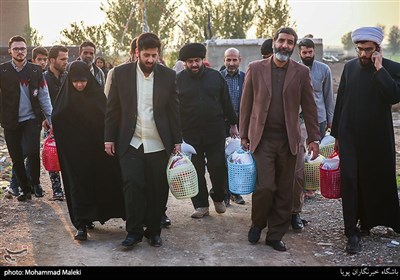 حضور حاج حسین یکتا در مراسم ازدواج زوج جهادگر در کوره آجرپزی تهران 