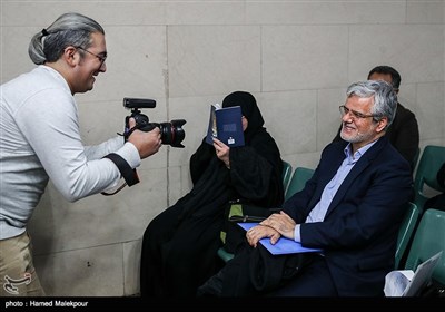 حضور محمود صادقی در وزارت کشور برای ثبت‌نام در یازدهمین دوره انتخابات مجلس شورای اسلامی