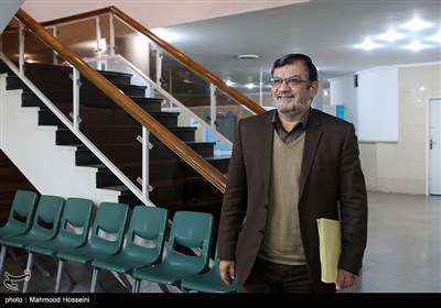 حضور محسن روح‌الامینی در وزارت کشور برای ثبت‌نام در یازدهمین دوره انتخابات مجلس شورای اسلامی