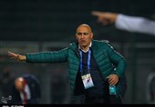 Alireza Mansourian Steps Down as Zob Ahan Coach
