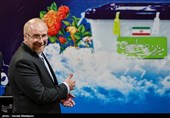 حضور محمدباقر قالیباف در وزارت کشور برای ثبت‌نام در یازدهمین دوره انتخابات مجلس شورای اسلامی