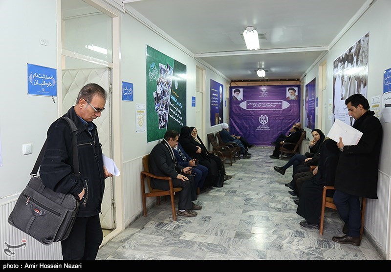 9 نفر از نمایندگان ادوار در میان ثبت‌نام کنندگان برای انتخابات مجلس در کرمانشاه