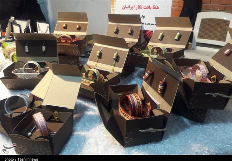 نمایشگاه صنایع دستی و جشنواره سراسری اقوام در گناباد + فیلم