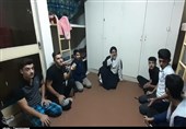 حضور امام جمعه اهواز با دانشجویان در خوابگاه‌ دانشجویی / گپ‌و‌گفت شیرین با آینده‌سازان + فیلم‌