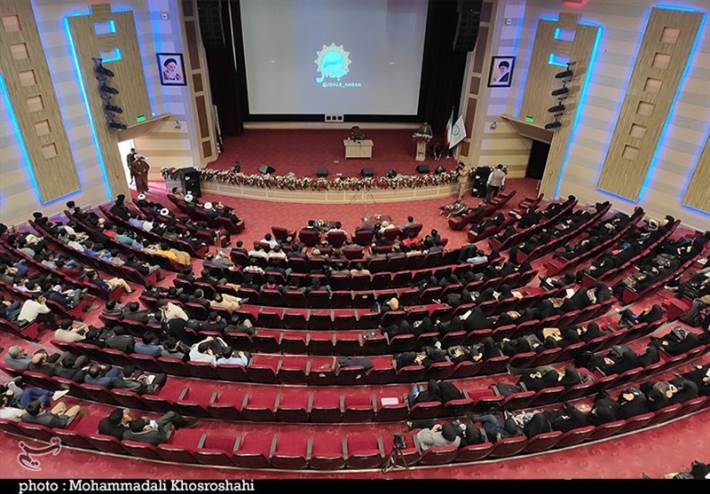 نشست دانشجویی شکست الگوهای غربی اقتصادی در رفسنجان به روایت تصویر