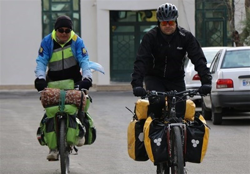 جانباز 65 درصد با دوچرخه به دور دنیا سفر می‌کند