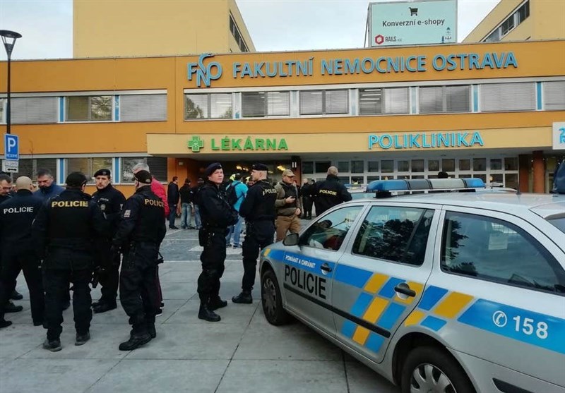 Czech Hospital Shooting: Six Dead, Gunman at Large, Authorities Say (+Video)