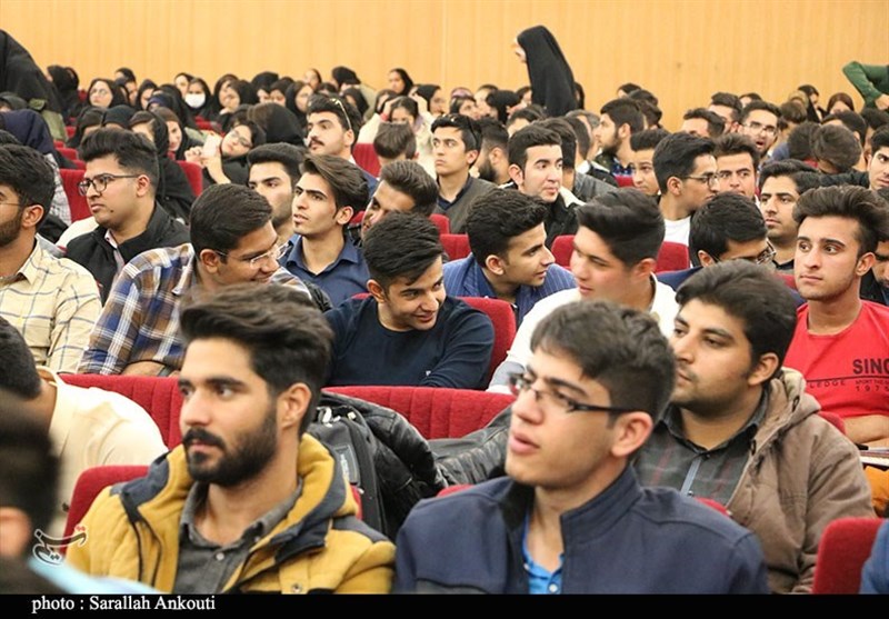 مراسم روز دانشجو در دانشگاه آزاد کرمان به روایت تصویر