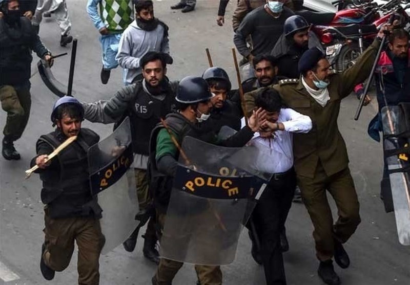 لاہور: 250 وکلا کے خلاف دہشتگردی کے مقدمات درج