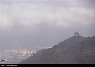 مه و باران در پارک کوهستانی دراک شیراز